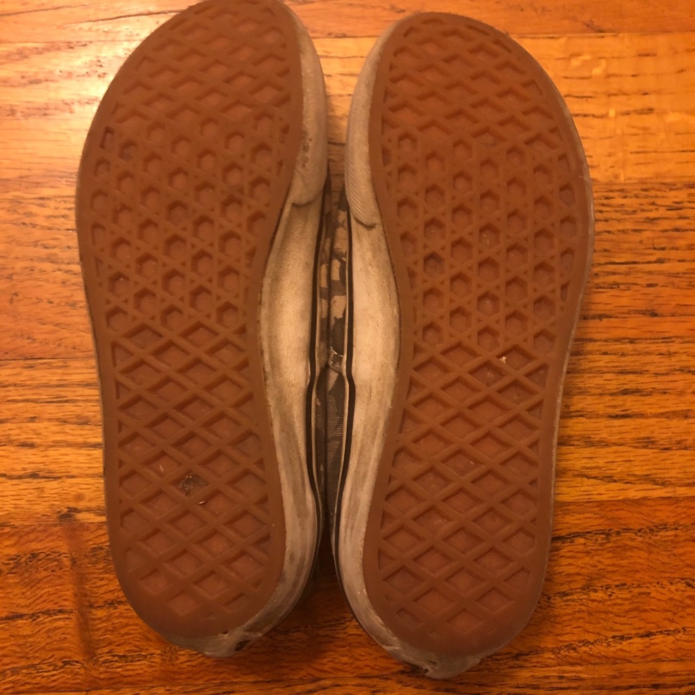 Vans - Picture 3 of 3